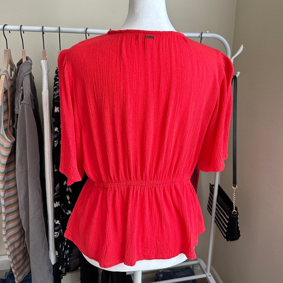 O'Neill Wes Solid Top red flouncy peplum size Large - Picture 7 of 15